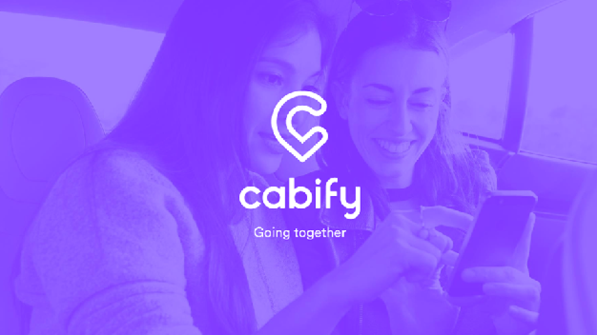 Fuentes de la compañía han asegurado que su compromiso es contribuir con la reducción de la inseguridad de las mujeres en la calle y que recuerden que la intención es velar por su integridad “con tecnología que no debería existir, si viviésemos un mundo en el que prima el respeto”.