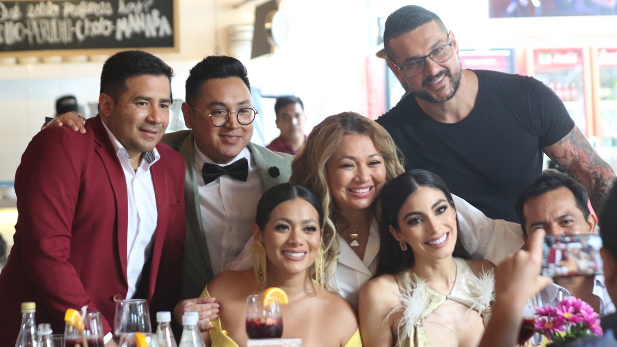 El equipo de la revista familiar 'En contacto'.