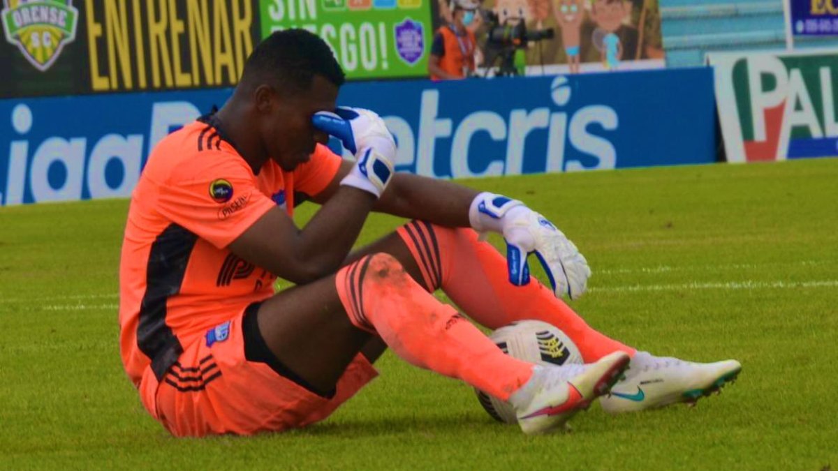 Pedro Ortiz estará un mes fuera de las canchas por lesión.