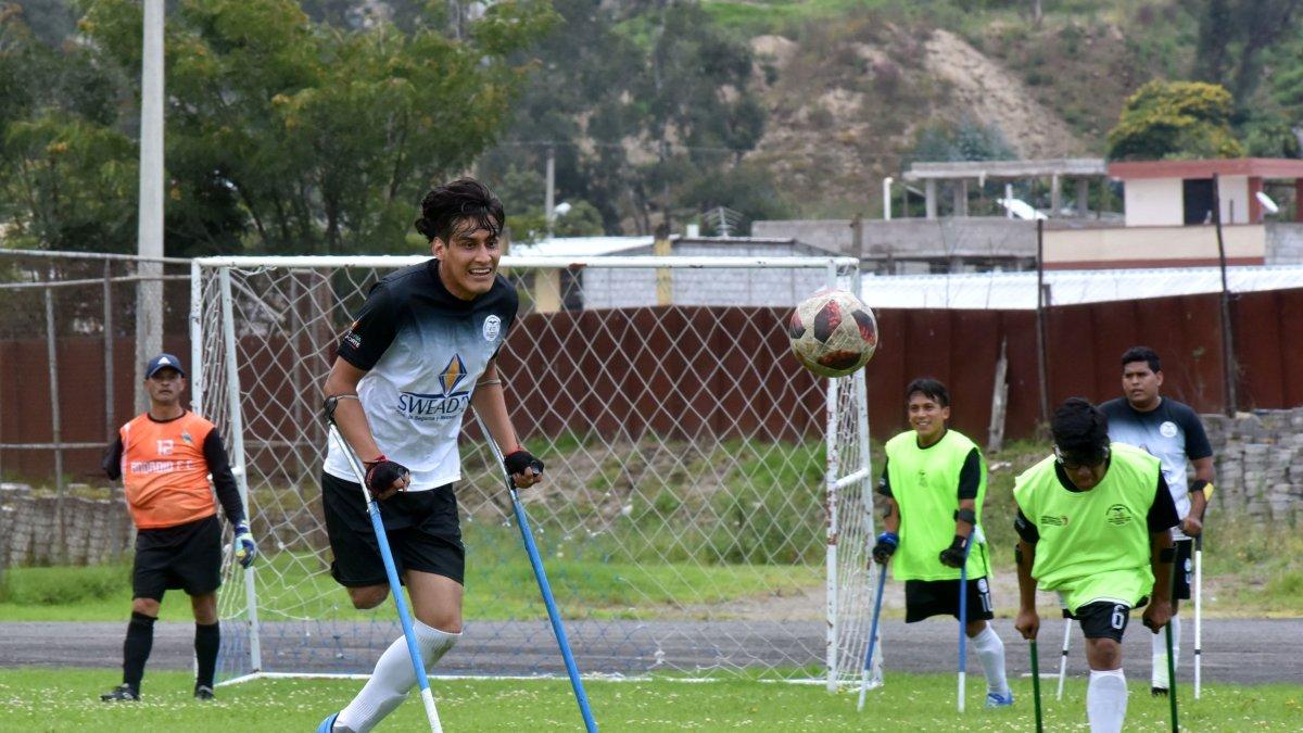 La selección nacional cumplió su última fase de entrenamientos en Quito, en el complejo deportivo de Granilandia.