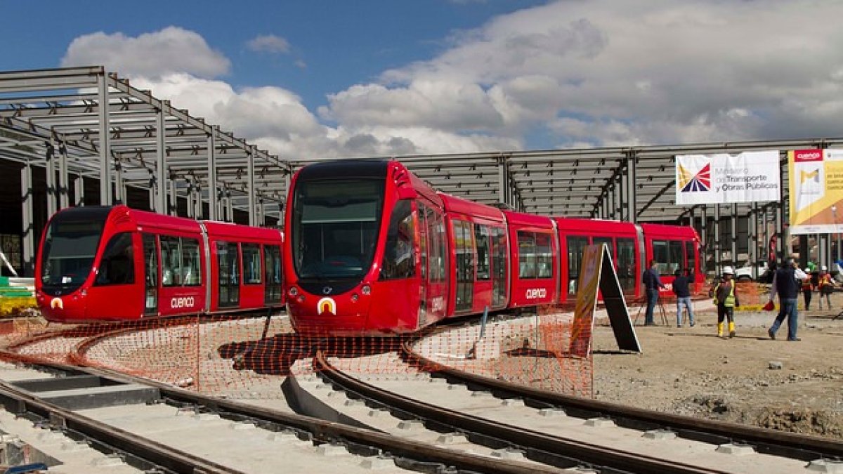 Cuenca. Por la obra del Tranvía, la Contraloría estableció glosas a funcionarios de la Alcaldía, entre estos Marcelo Cabrera.