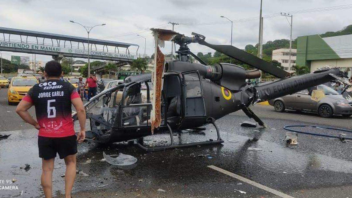 La aeronave cayó sobre la Avenida Universitaria