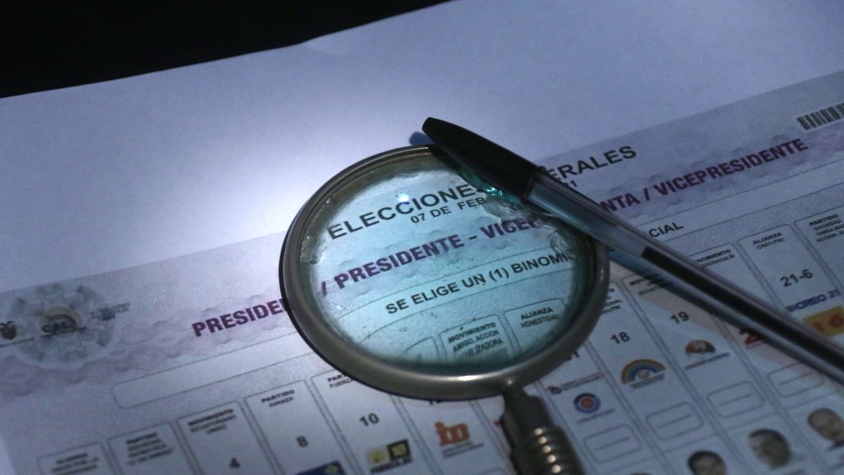 Reacción. Dirigentes de las organizaciones políticas, reconocen que es difícil garantizar la idoneidad de cada candidato. 