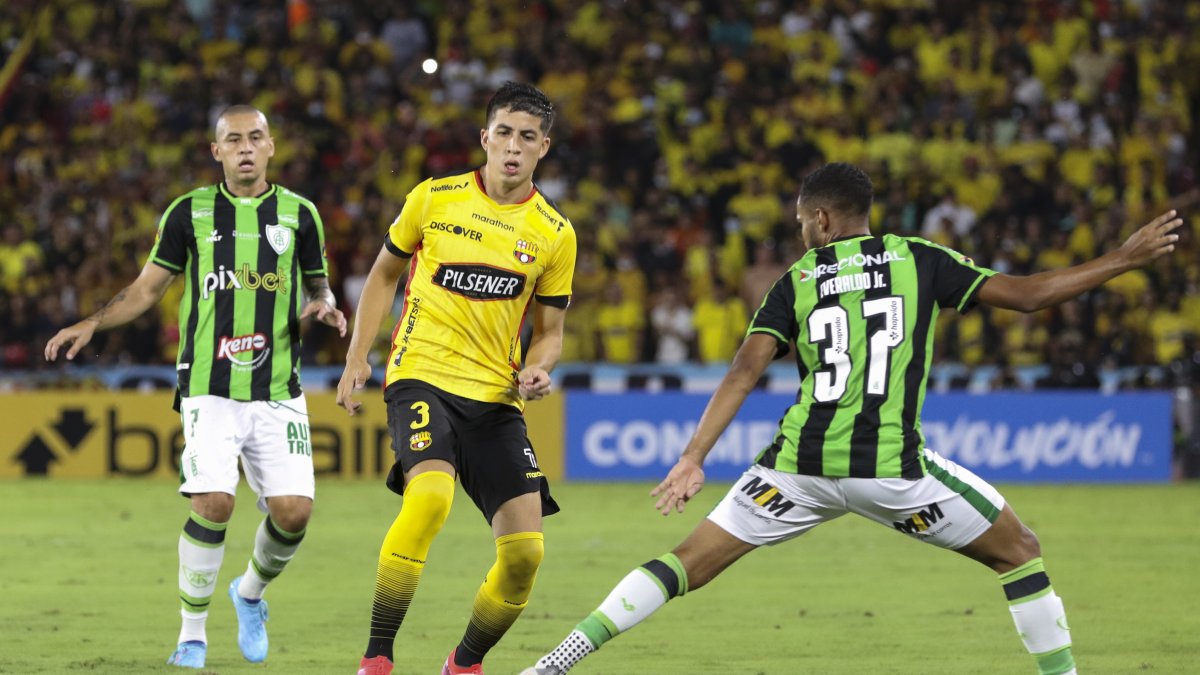 Barcelona fue eliminado de la tercera fase de la Copa Libertadores por el América de Brasil y por ello jugará la Copa Sudamericana. 