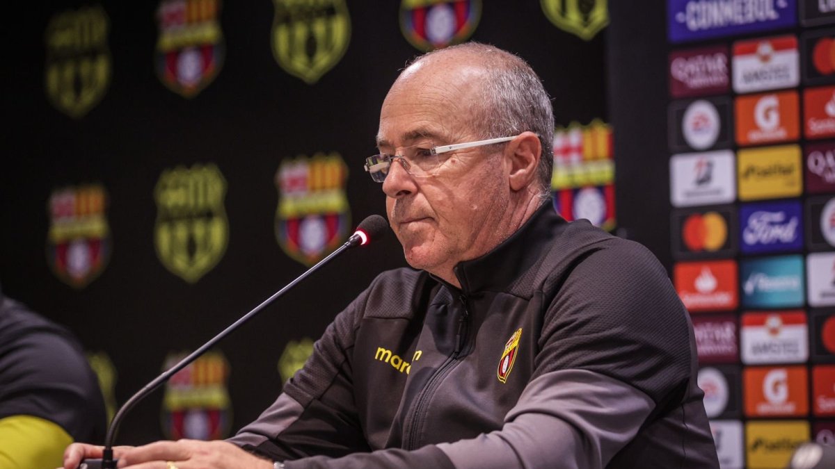 El entrenador de Barcelona Jorge Célico, se pronunció tras la eliminación.