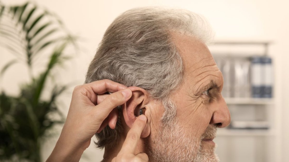 El oído humano inspira a investigadores que crearon un tejido capaz de funcionar como un micrófono.