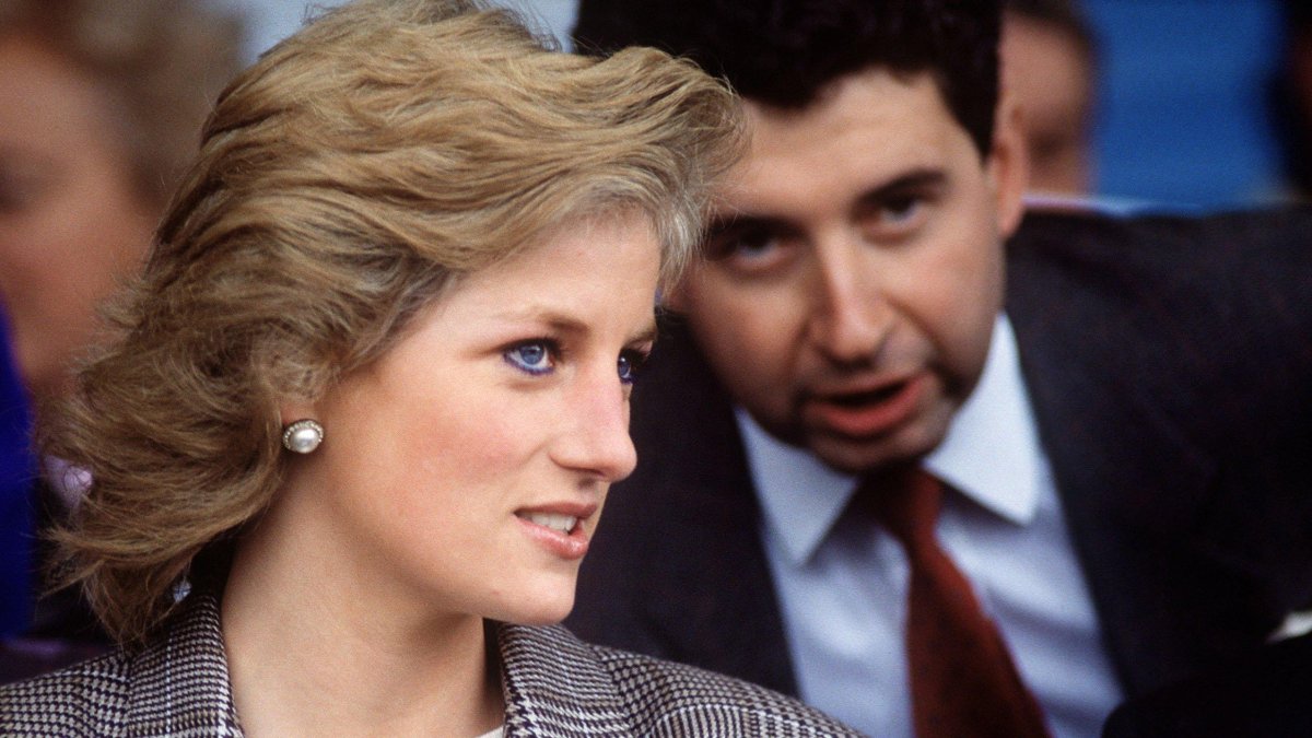 Patrick Jephson fue acusado injustamente de haber espiado a la fallecida Diana Spencer.
