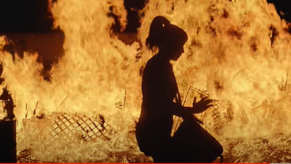 Con un video muy bien logrado por el francés, el mensaje es claro: hay que mantenerse unidos.