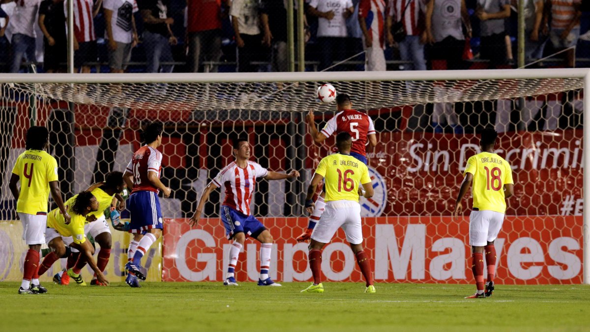 El 23 de marzo de 2017 se jugó el último partido eliminatorio en Asunción entre estas selecciones. Los locales ganaron por 2-1 y complicaron la situación ecuatoriana.