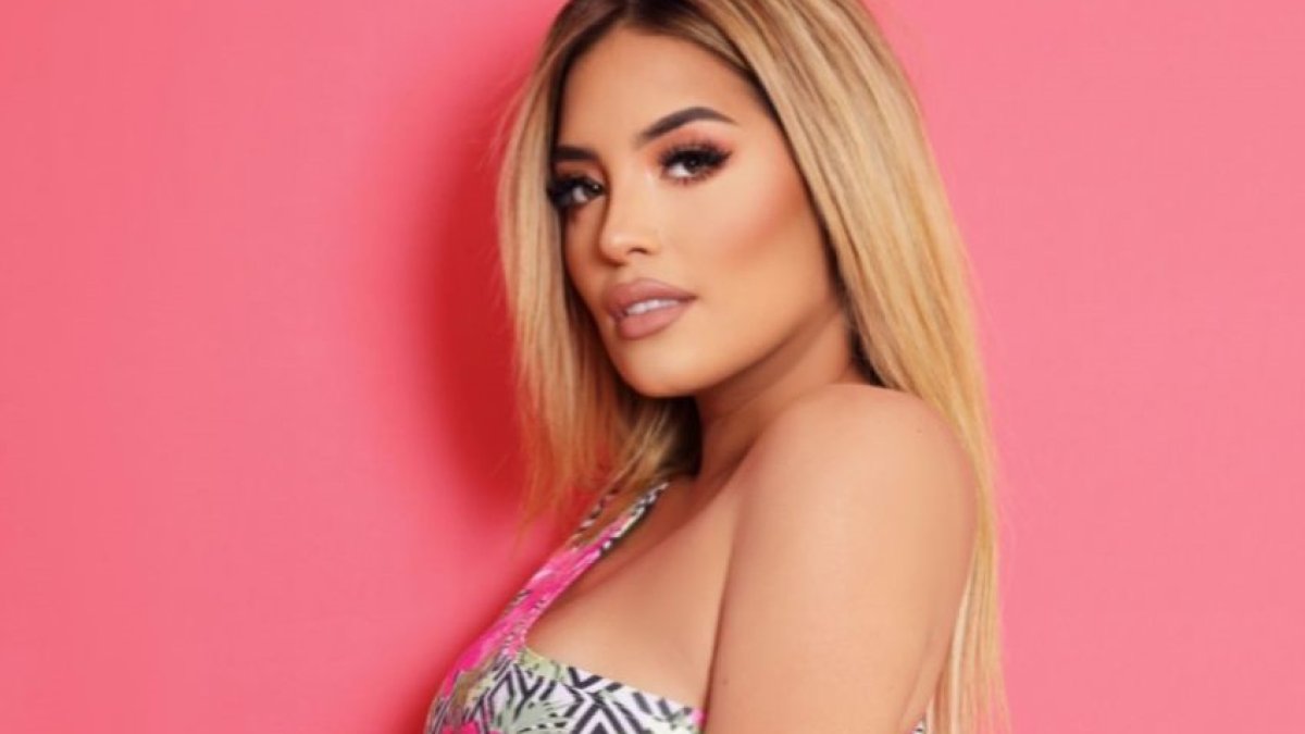 Fue reportera de farándula.