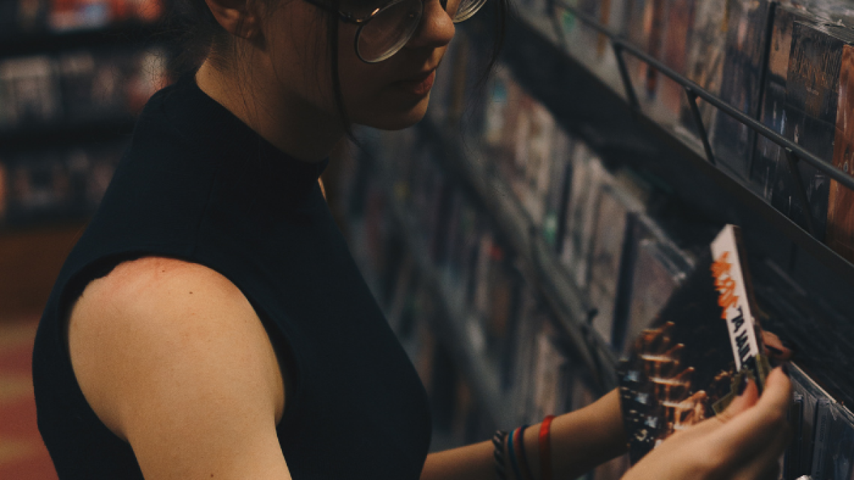 Referencial venta de CD's.