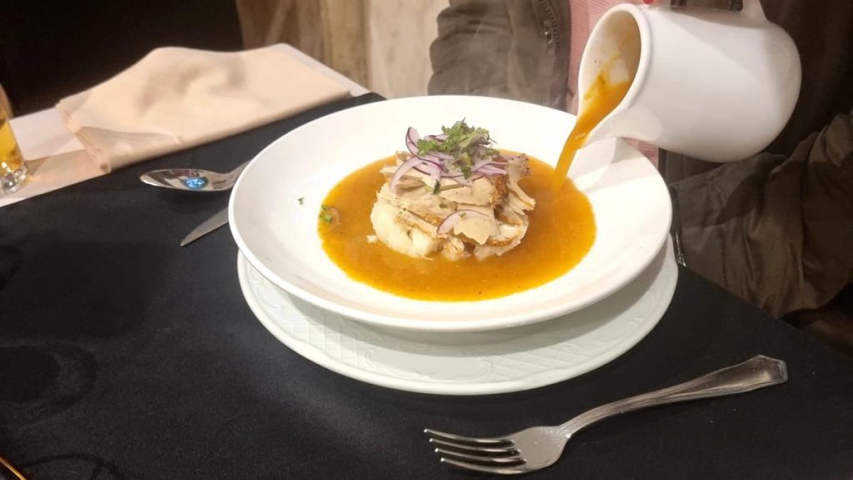 El encebollado es uno de los platos que más preparan. Lo presentan de una manera diferente.