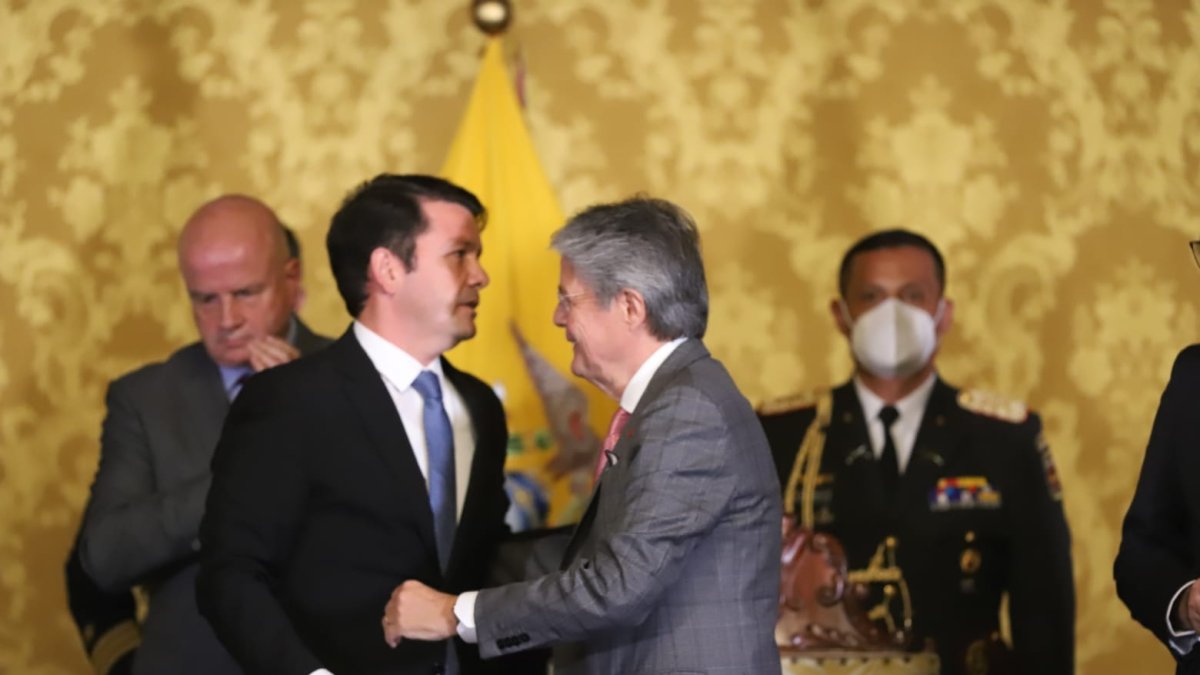 Guillermo Lasso designó desde Carondelet a dos nuevos ministros