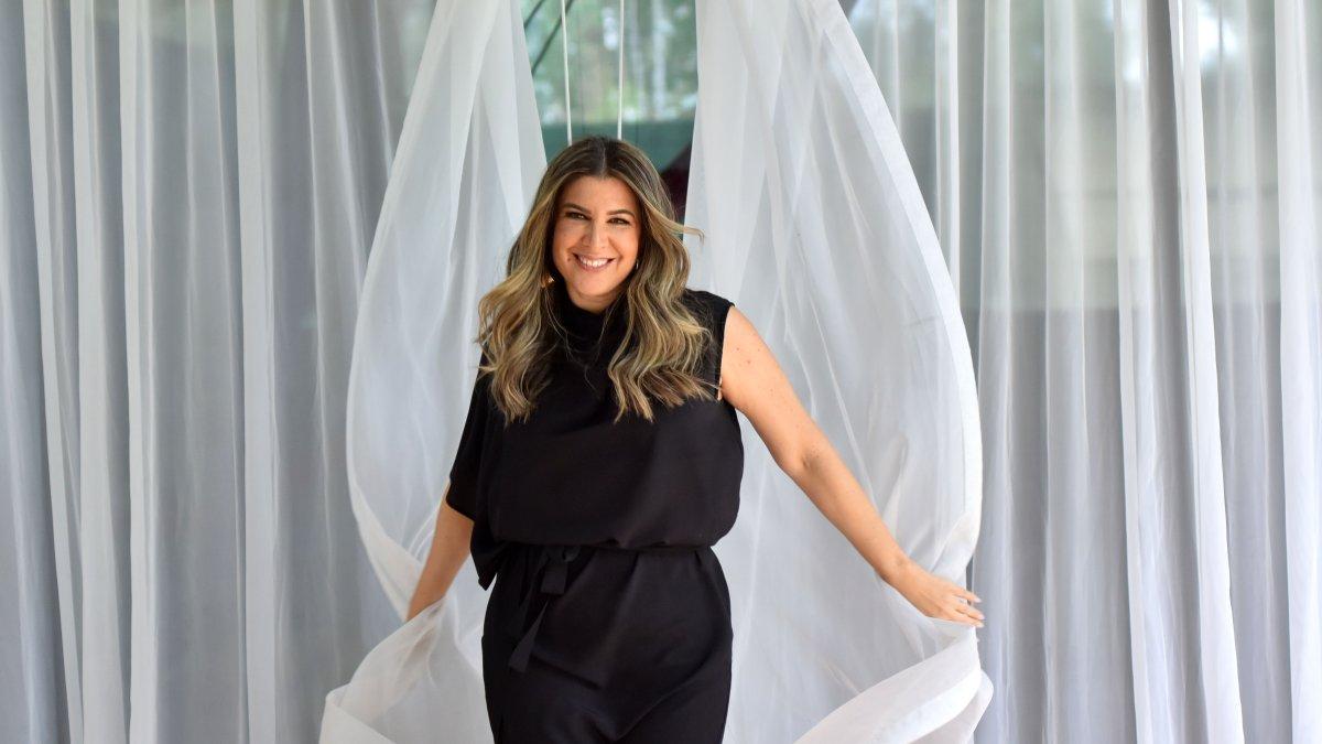 Es Life coach e instructora de baile fitness y de barre.