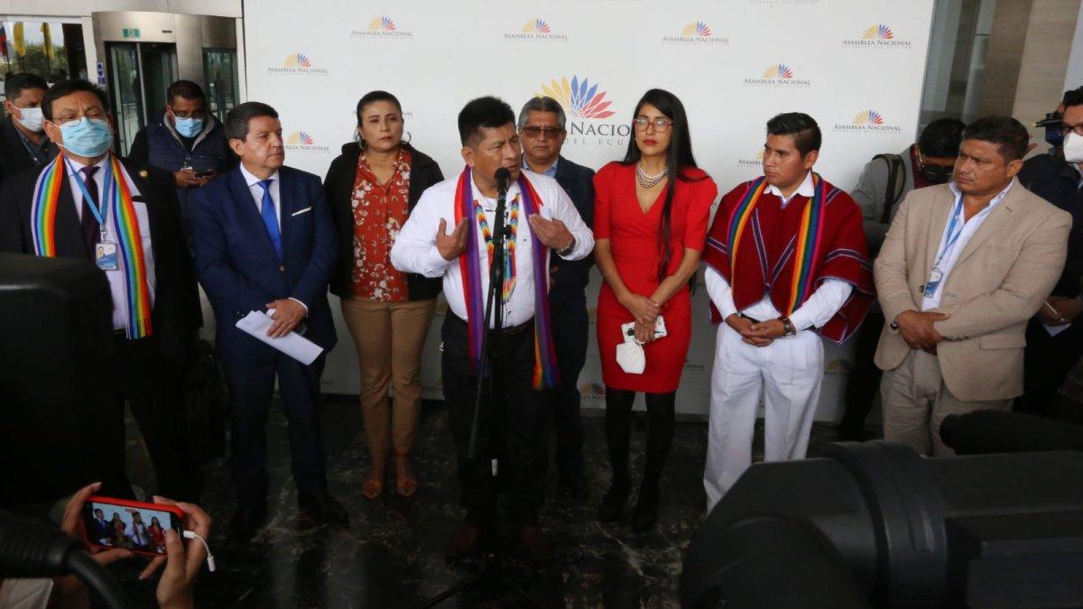 El legislador Celestino Chumpi se defendió de las acusaciones en su contra.