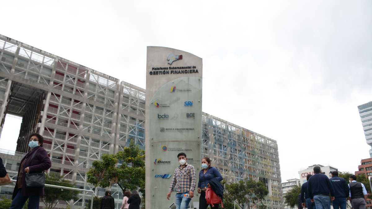 La entidad, que tiene su sede en la Plataforma Financiera en el norte de Quito, adquiere títulos para financiar a empresas.