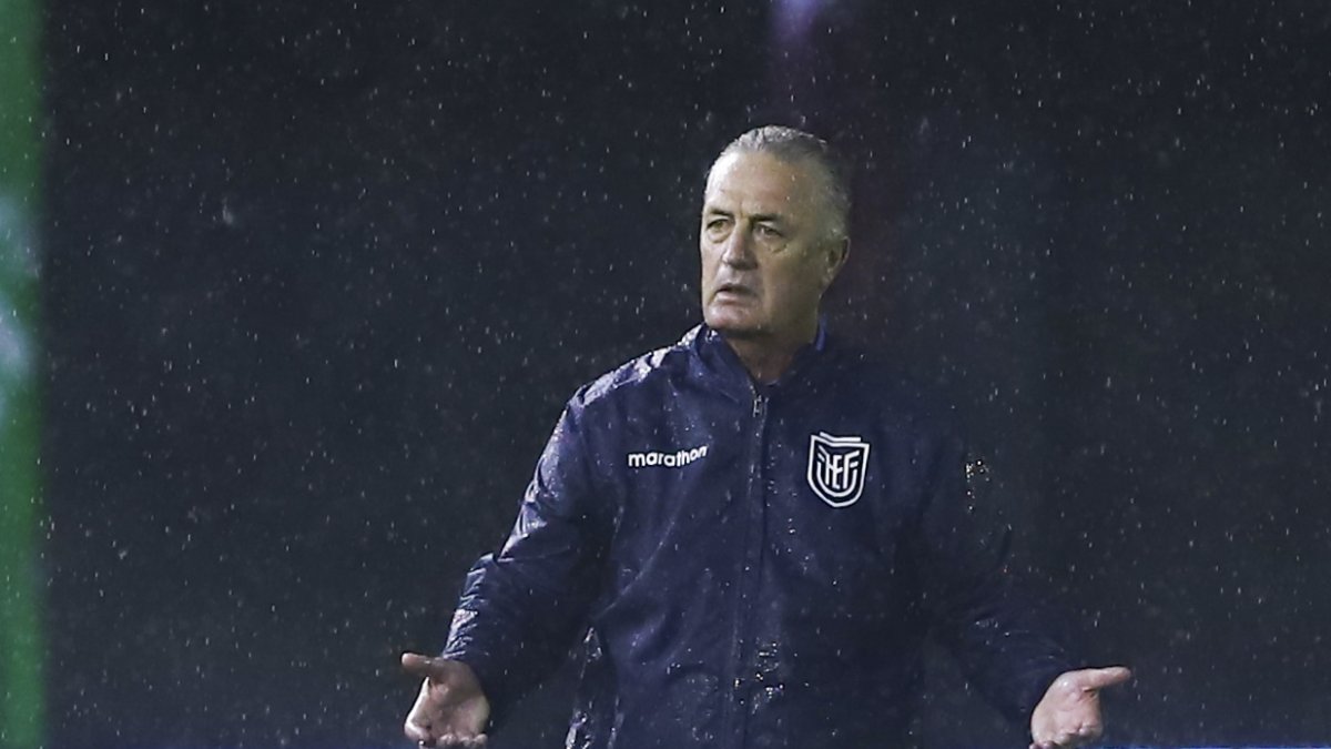 El entrenador de Ecuador Gustavo Alfaro.