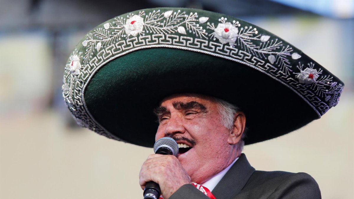 Fotografía de archivo fechada el 6 de octubre de 2019, del cantante mexicano, Vicente Fernández.