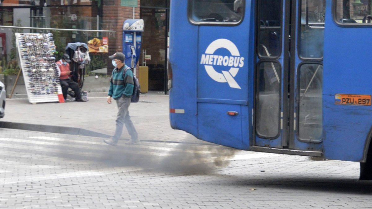 Contaminación.El objetivo de la revisión técnica vehicular es mejorar la calidad del aire en la capital.
