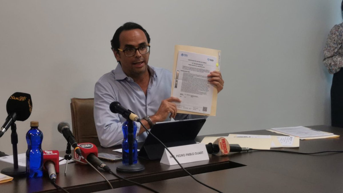 Duart fue funcionario municipal y denunció también que el Municipio doble catastró su terreno y que este es un caso que se repite en toda vía a la costa.