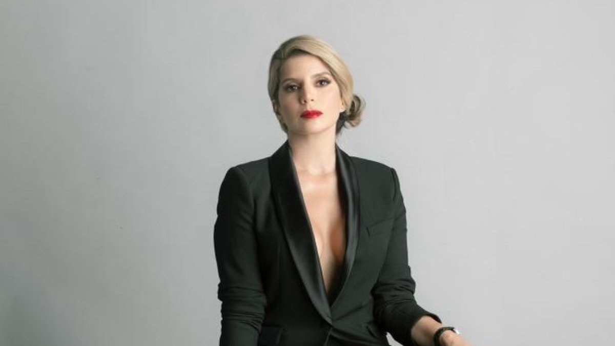 La asesora de imagen manifiesta que jamás existió un convenio formal con RTS y para ella, este debe ser escrito.