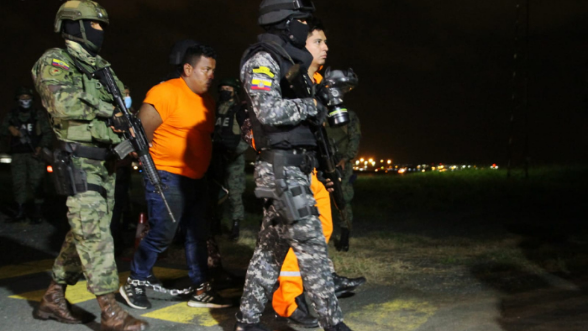 El traslado de los reos se dio el lunes 4 de abril, por la noche.