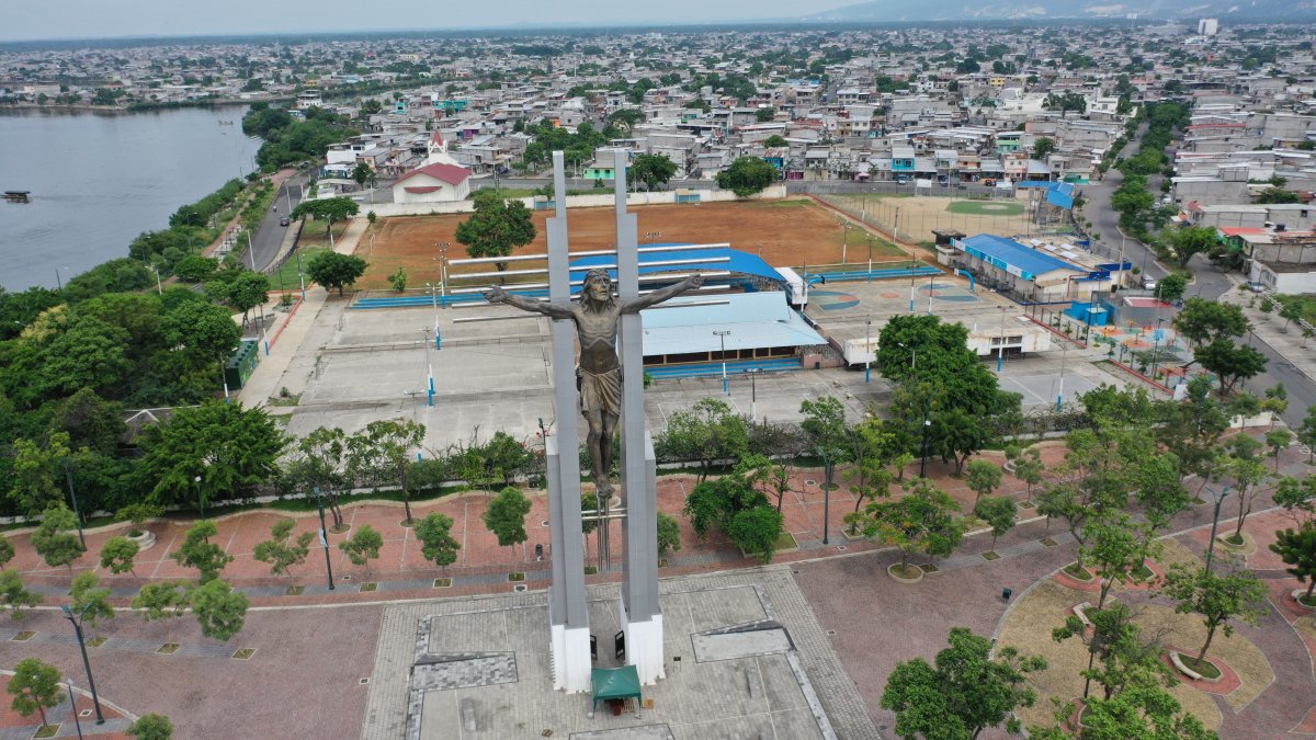 A la plaza donde está el Cristo del Consuelo llegará una de las más multitudinarias procesiones.