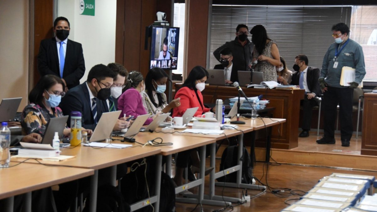 Caso. La fiscal Diana Salazar inició con la presentación de pruebas con la reproducción de testimonios anticipados.