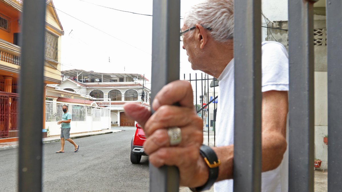 Inseguridad. En el barrio residen muchos adultos mayores, agobiados tanto por el hampa como por la falta de atención municipal.