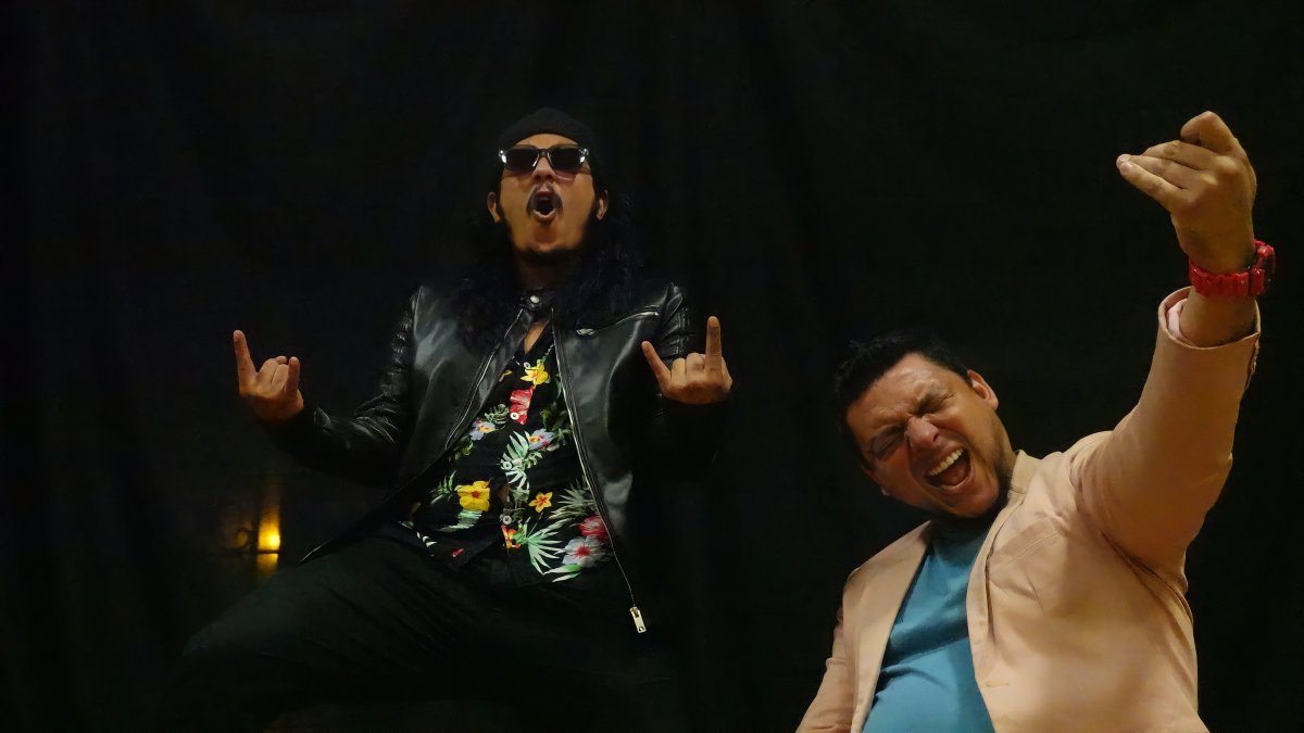 Michelo Wong (i) y Julio Hurtado (d) son miembros fundadores de la banda y se conocen desde la adolescencia