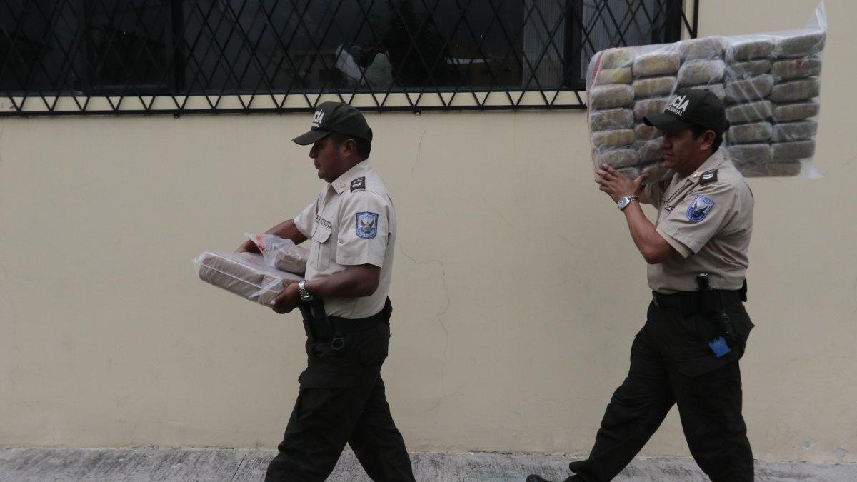 La droga está en posesión de la Policía Nacional, luego del operativo para recuperarla.