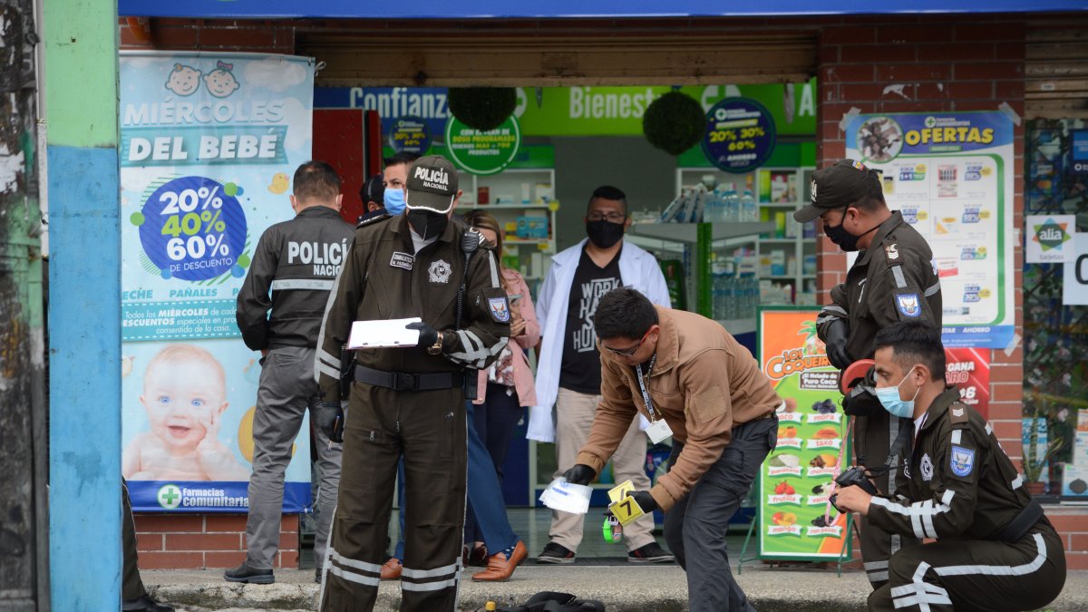 El 6 de abril, un guía penitenciario fue víctima de un intento de asesinato en el edificio del SNAI.