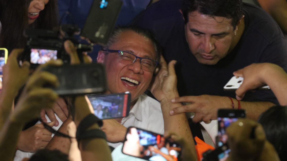 Jorge Glas en su recibimiento en Guayaquil.