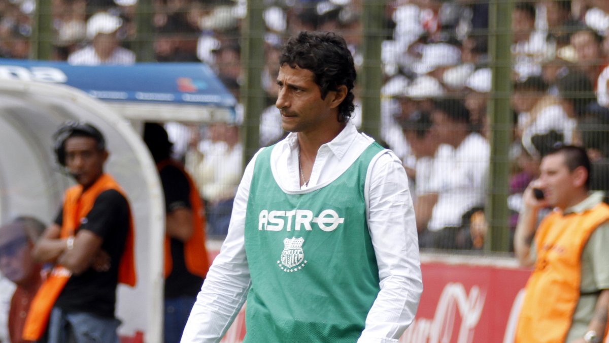 Marcelo Fleitas, quien fue capitán y dirigió a Emelec, ahora dirigirá a Macará.