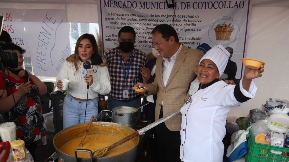 Postura. En las últimas semanas el alcalde Guarderas se ha hecho más visible en eventos de diversa índole.