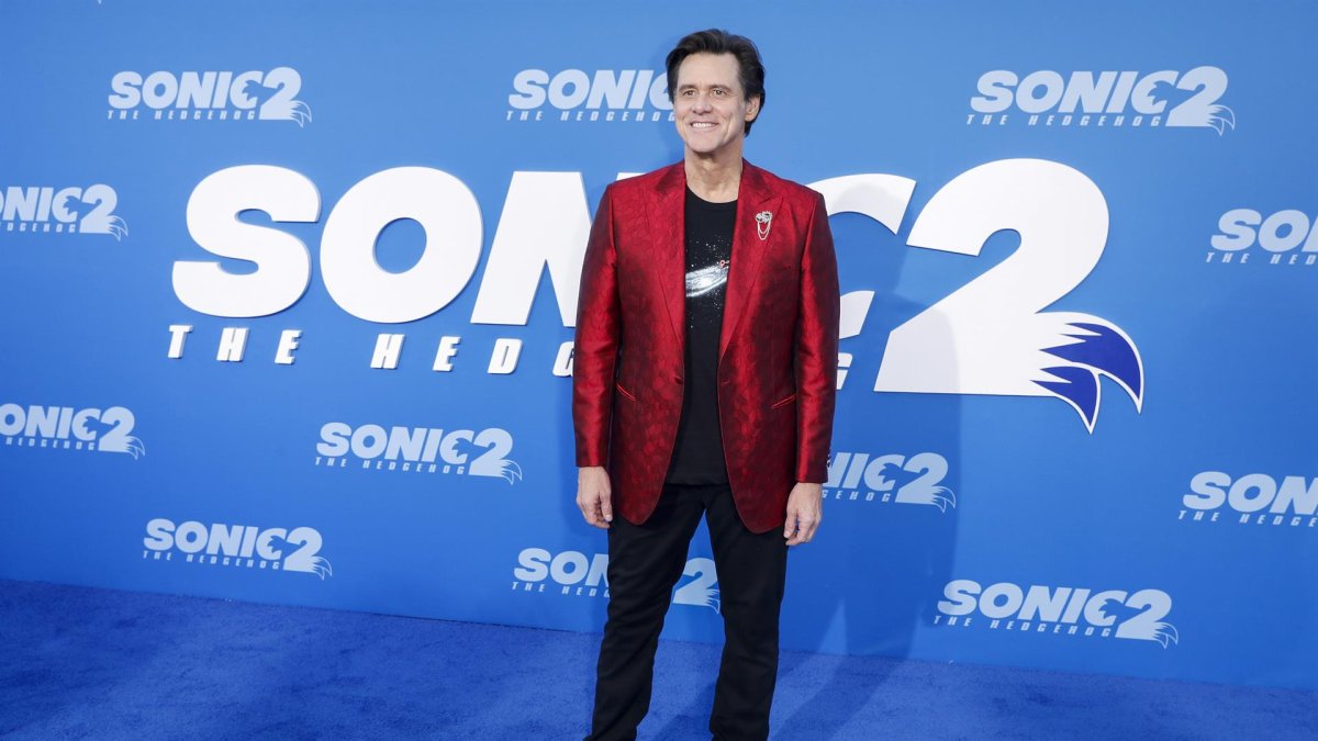 Imagen del pasado 5 de abril del actor Jim Carrey asiste al estreno de la película 'Sonic the Hedgehog 2' en el Regency Village Theatre de Los Ángeles, California.