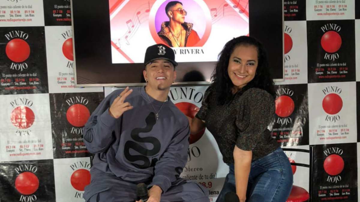 Entrevista en vivo junto al cantante colombiano Andy Rivera