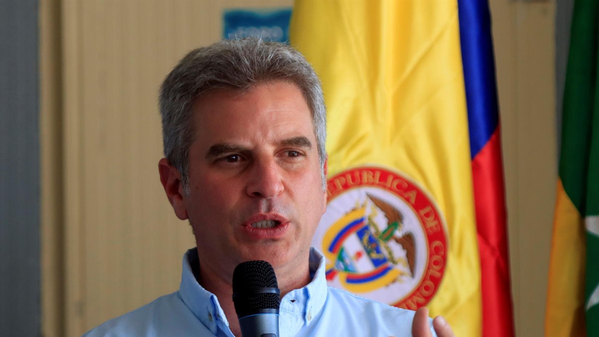 El ministro de Ambiente y Desarrollo Sostenible, Carlos Eduardo Correa, en una fotografía de archivo.