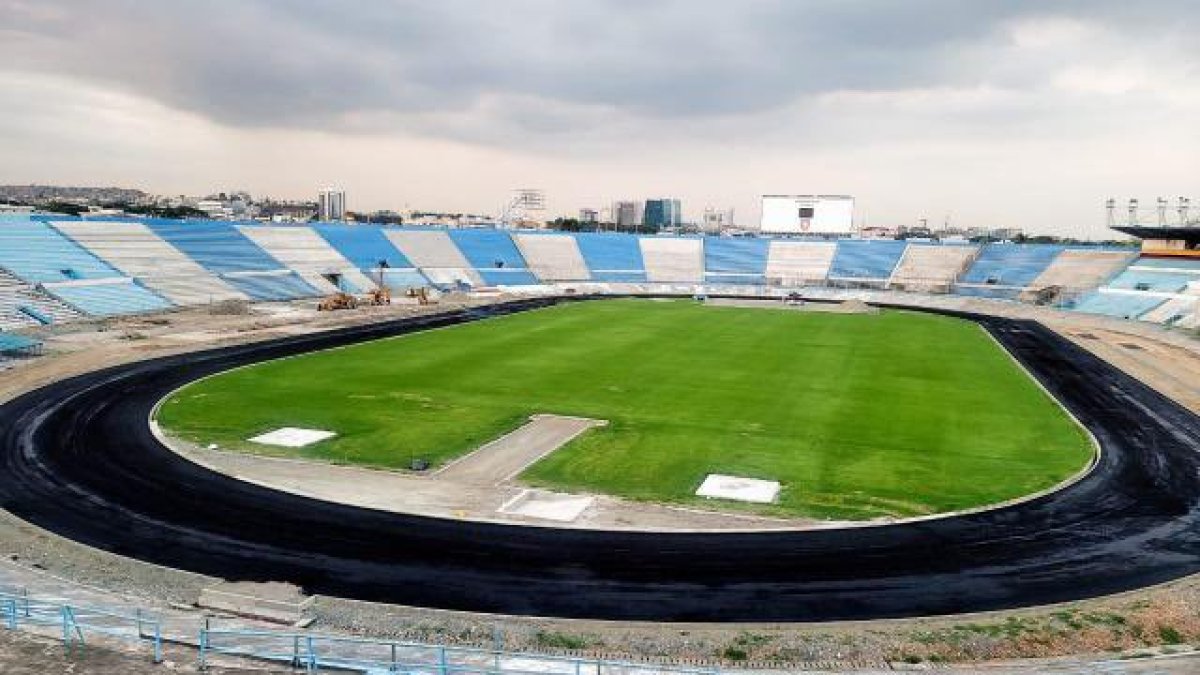 El partido entre el Súper 9 y el City fue suspendido por el mal estado del gramado del Modelo.