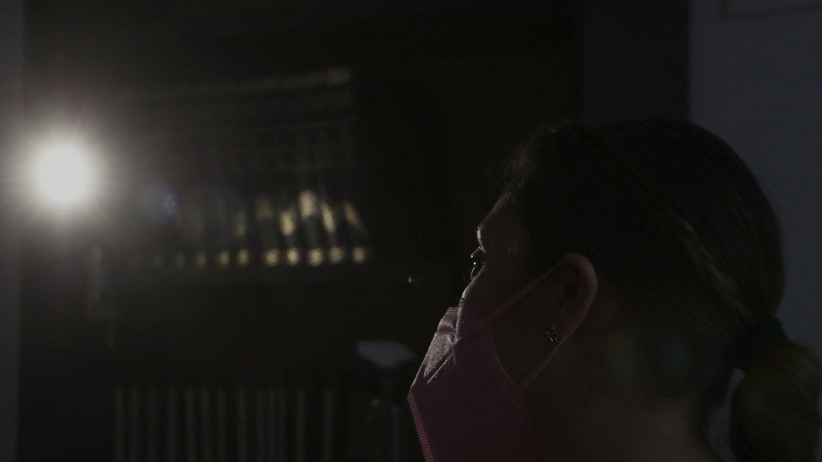 Estrella, víctima de trata, cuenta los duros momentos que vive ante la desaparición de sus hijos.