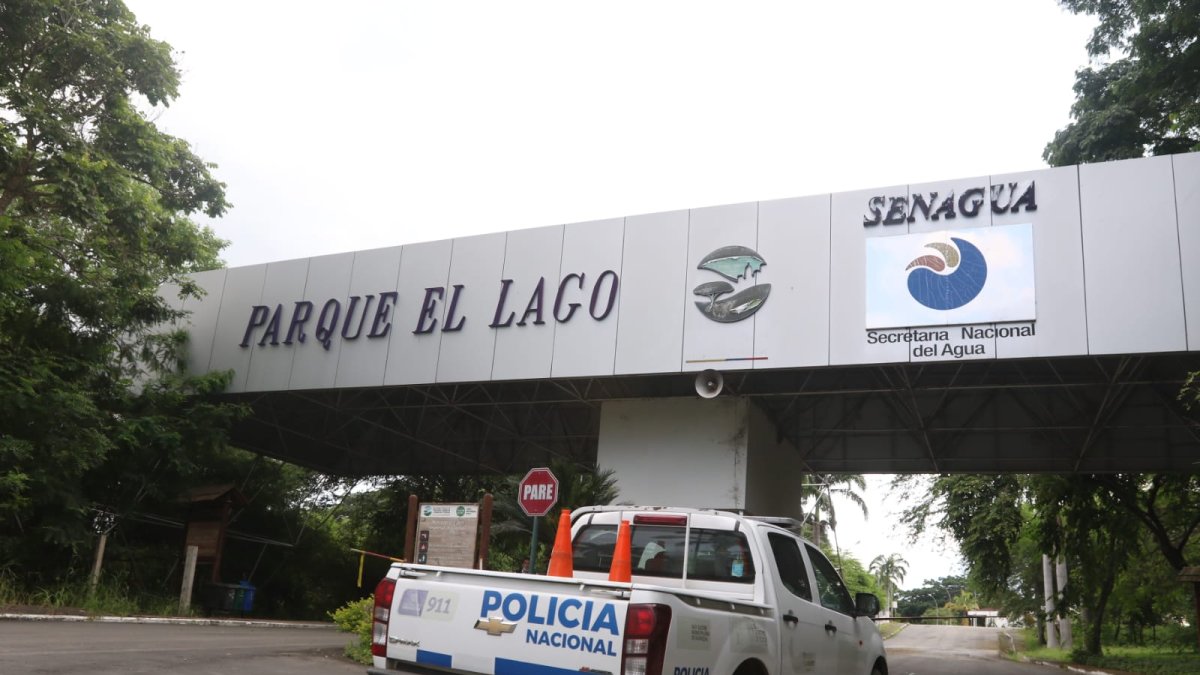 Escena. Personal de la Policía Nacional se encontraba custodiando el sitio ayer, alrededor de las 16:00.