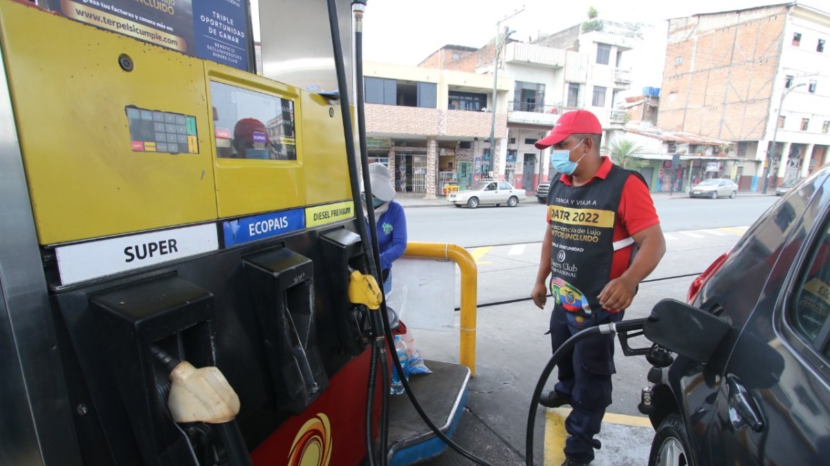 El precio de los combustibles ha sido uno de los reclamos de los grupos sociales.