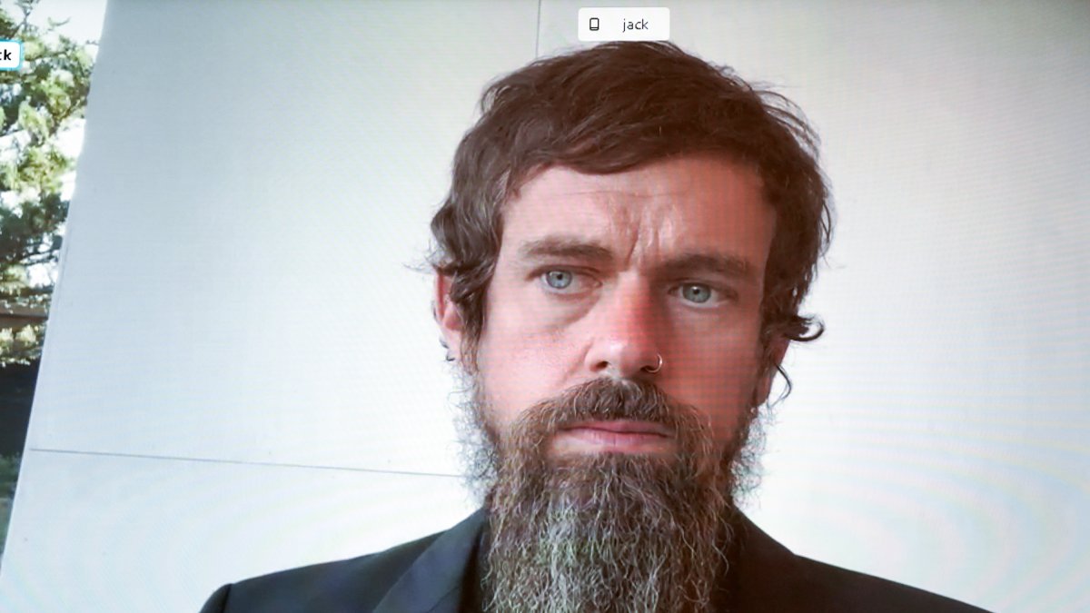 Fotografía de archivo, tomada en octubre de 2020, en la que se registró al cofundador de Twitter Jack Dorsey