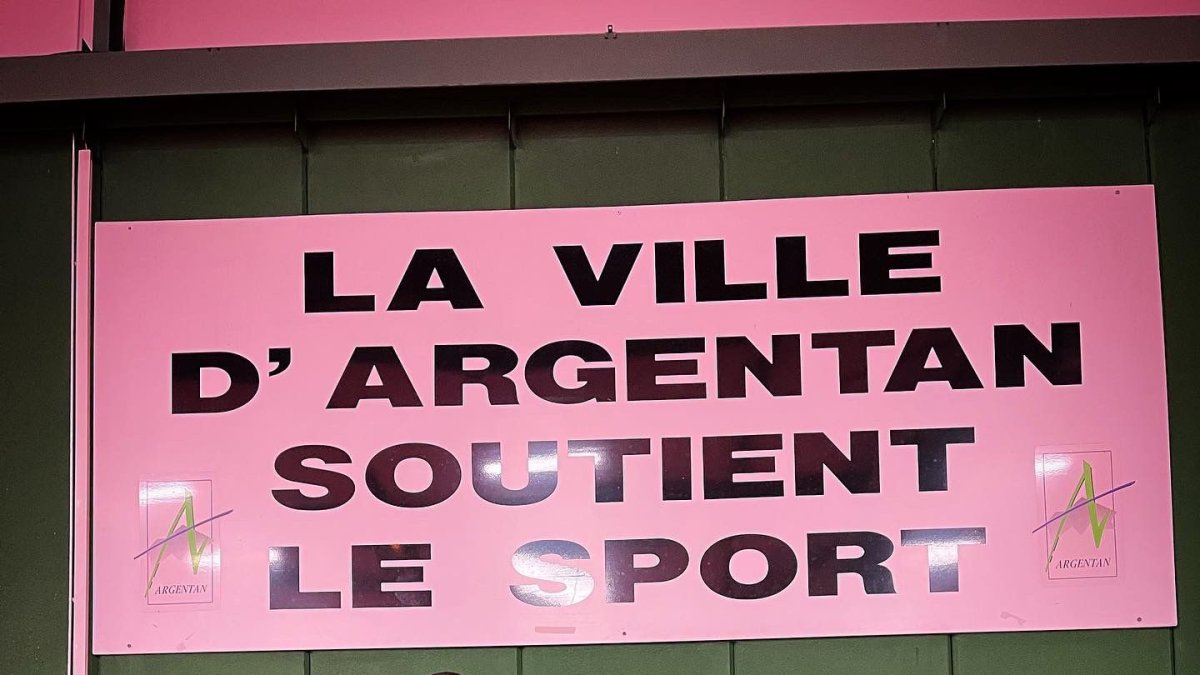 Emiliano junto a Laurent Launay, director del club, su principal apoyo.