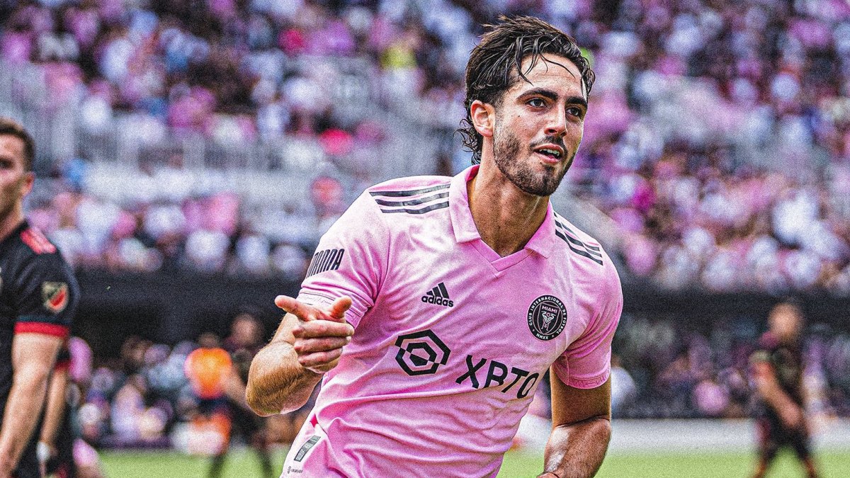 El delantero ecuatoriano Leonardo Campana, quien milita en el Inter Miami, es una de las alternativas.