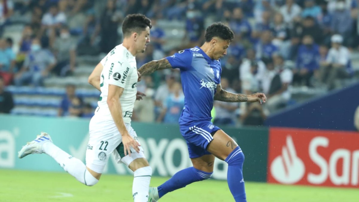 Los eléctricos no pueden encontrar la vía para hacer daño al bicampeón de la Copa Libertadores