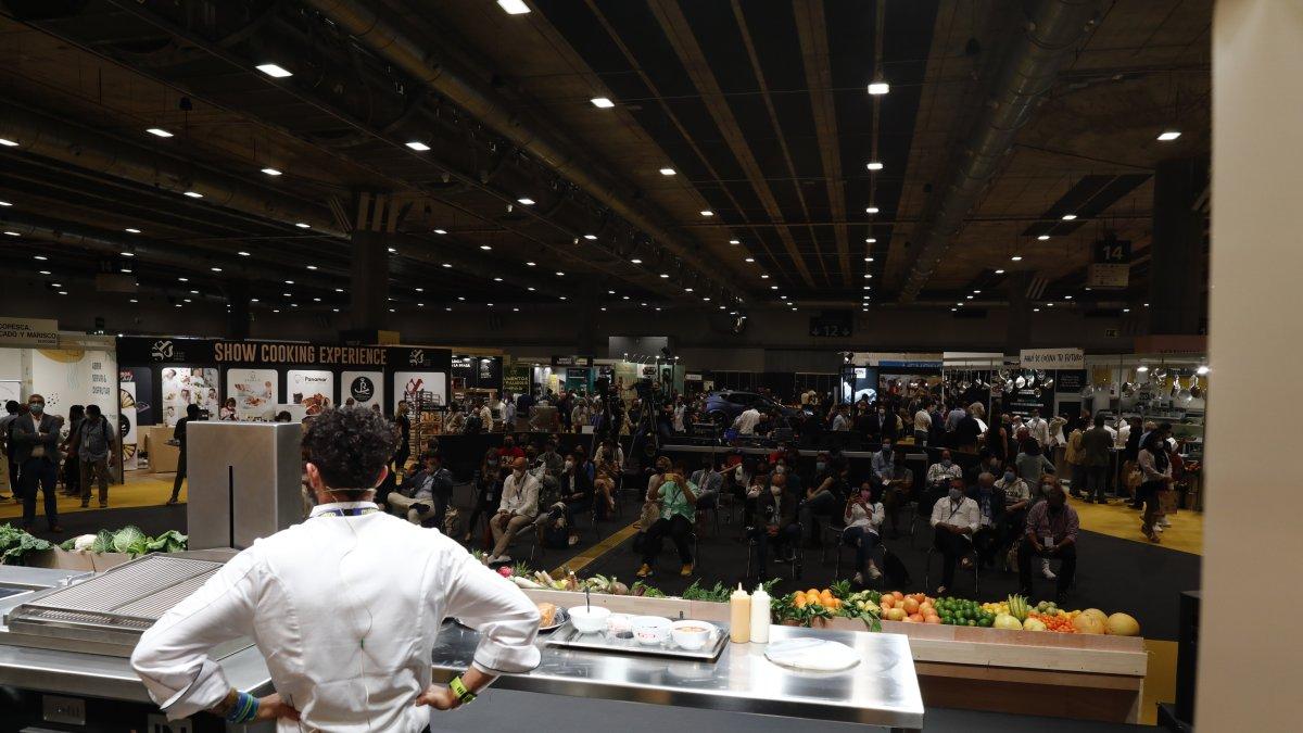 Madrid Fusión cumplió su 20 aniversario batiendo récord de participación de congresistas registrados, prensa acreditada y público asistente.