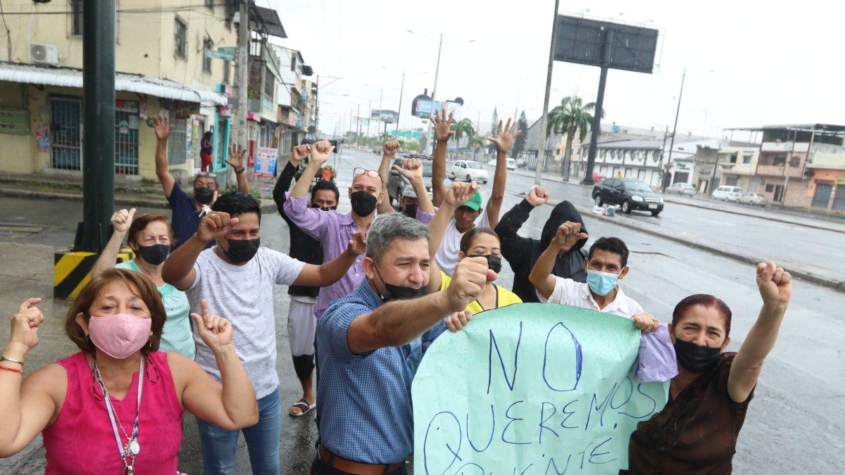 Molestia. El vecindario se encuentra enardecido por la edificación que se llevará a cabo en las próximas semanas. Los líderes de las manzanas principales piden con carteles que se cancele el proyecto