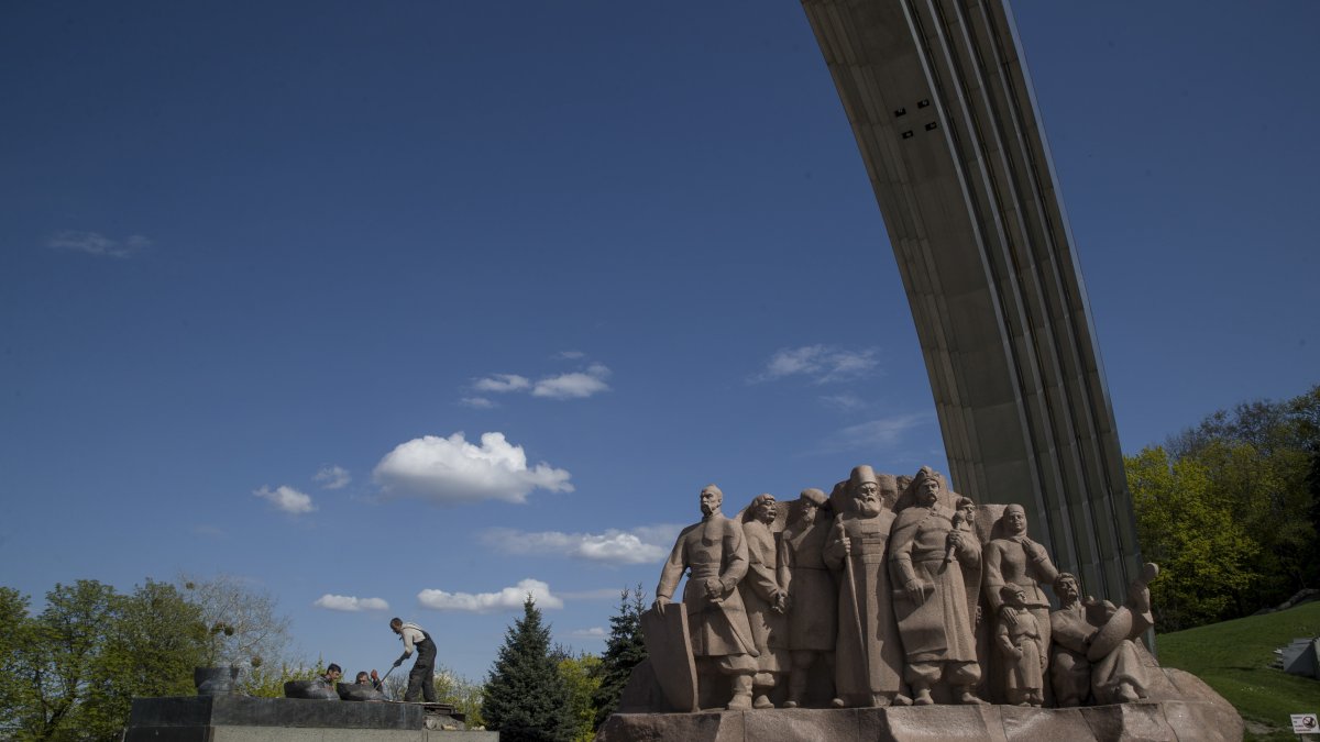 Monumento a la Amistad, levantado en 1982 para conmemorar la 
