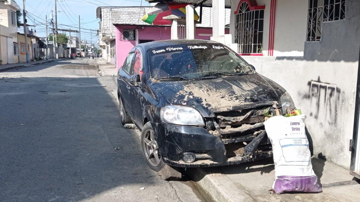 El atentado con explosivos ocurrió en la cooperativa Brisas del Salado, de la Isla Trinitaria.